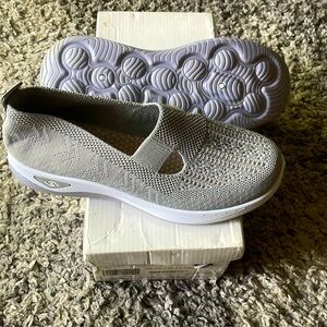 Light gray casual shoe